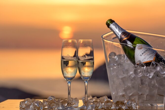Private Sightseeing Tour with Dinner at Sunset - Oia for real: the blue-domed views, plus time to actually enjoy them