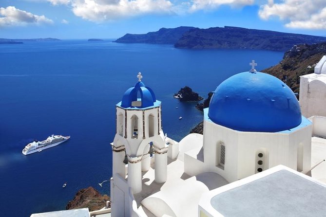 Private Tour: Customize Your Perfect Day in Santorini - Red Beach: dramatic cliffs with a quick, satisfying photo window