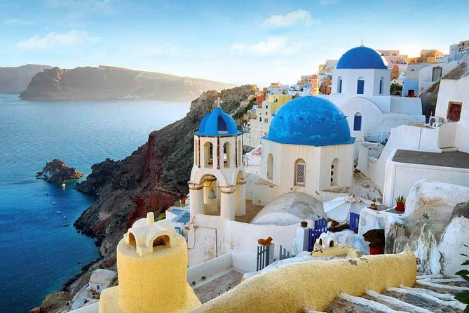 Private Tour Santorini best Attractions - Pickup, Comfort, and Onboard Wi‑Fi: The Quiet Value