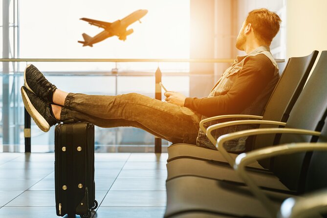 Private Transfer - Santorini Airport, Port & Hotel - What “private” means on the road