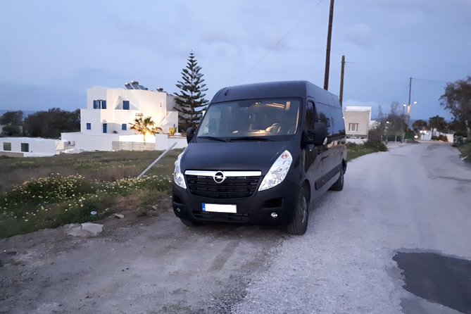 Private transfers in Santorini Greece - Meeting your driver at the port or airport