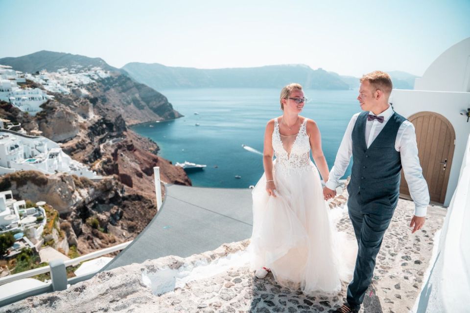 Proposal Photoshoot Santorini - Should you book Proposal Photoshoot Santorini in Oia?
