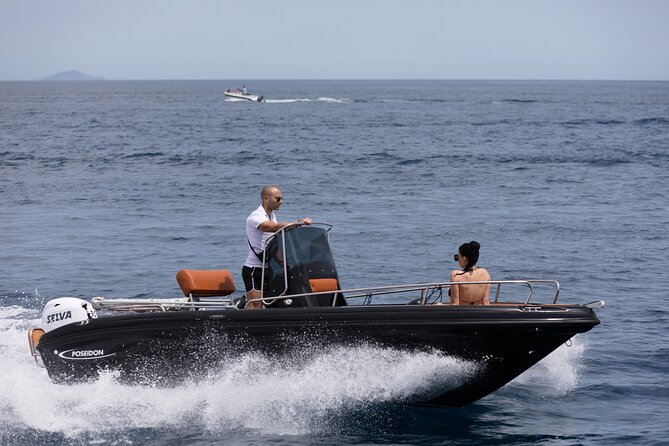 Rent a boat - Your 5-hour Santorini boat: morning freedom or sunset drama?