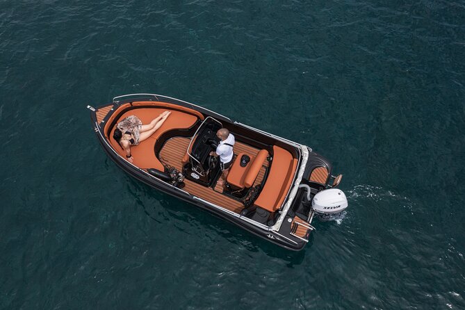 Rent a boat - Transportation and the optional skipper: when you might want extra help