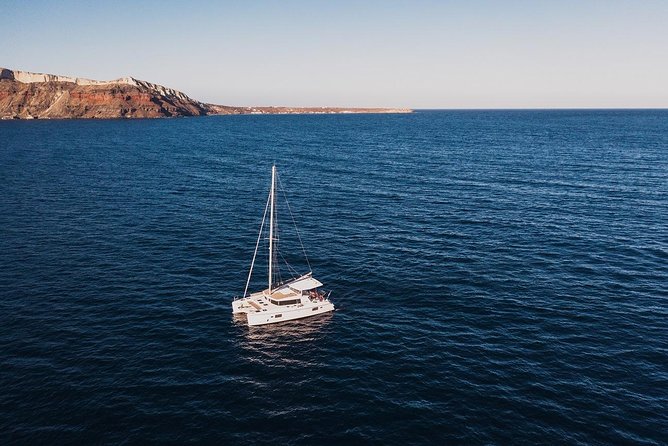 Romantic Sunset Catamaran Caldera Cruise incl. Meal & Drinks - Who should book this catamaran cruise