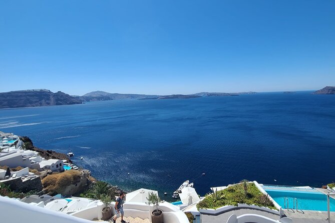 Romantic Tour through Santorini - Prophet Ilias and the higher-point viewpoint (optional in the route)