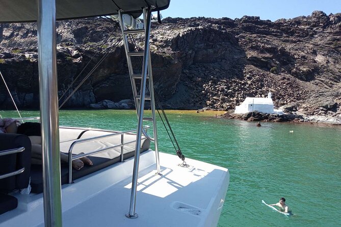 Sailing Cruise in Santorini With Fairwind - Sunset shift: the return sail and the champagne moment