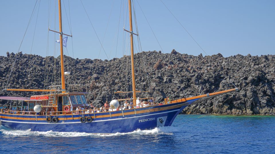 Santorini 2-Day Combo: Volcano Boat Cruise & Island Bus Tour - Key things to know before you go