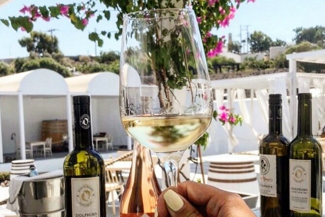 Santorini: 4hr Private Wine Tasting Tour - Free drinks and snacks: what’s included and why it matters