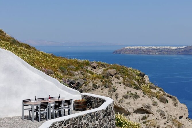 Santorini 6 hours Day tour and Lunch - Fira: the cliff capital and where your hour will go