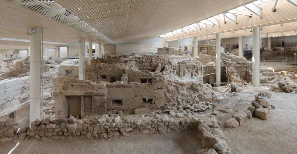 Santorini: Akrotiri Prehistoric City Guided Walking Tour - Walking Into Akrotiri: A Volcanic Snapshot of Bronze Age Life