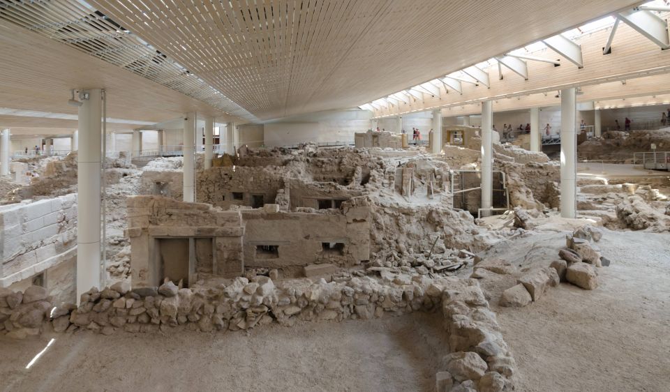 Santorini: Akrotiri Prehistoric City Guided Walking Tour - Inside the City: Houses, Streets, Squares, and Workshops