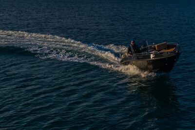 Santorini Boat Rental: License Free and Full or Half Day Options - The Safety Briefing and GPS: The Real Secret Sauce