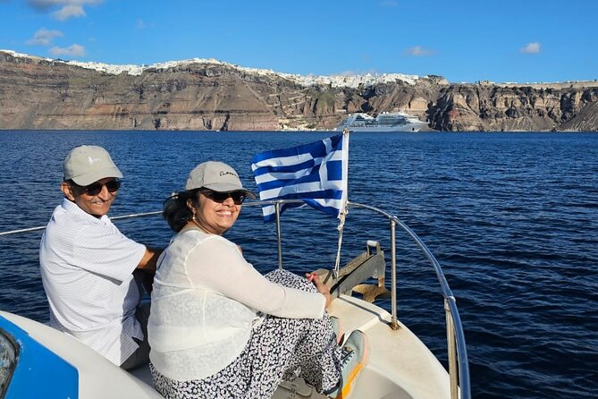 Santorini: Boat tour to Volcano, Hot Springs & Thirasia island - Why This Santorini Volcano and Thirassia Boat Trip Fits a Half Day