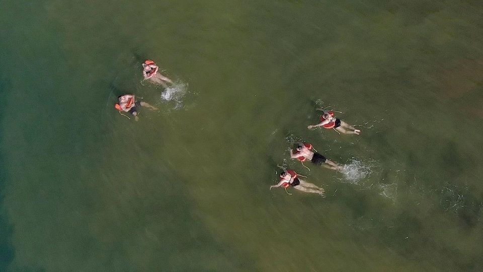 Santorini: Caldera Cruise with Greek Meal and Transfer - Timing, Comfort, and What Makes the 5 Hours Work