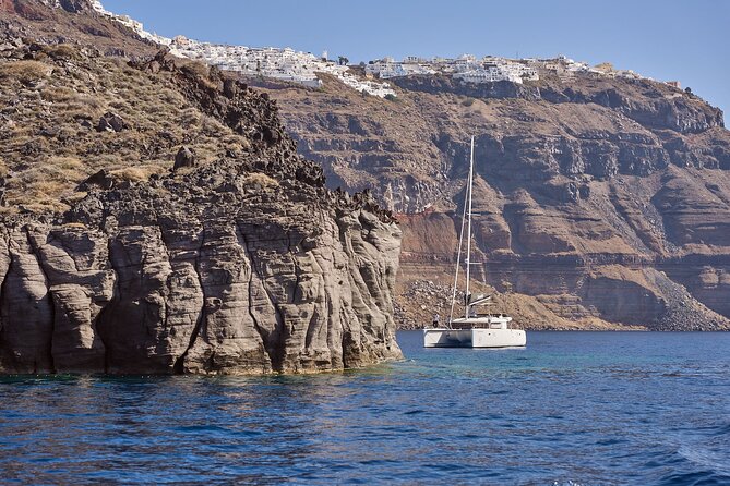 Santorini: Caldera Private Catamaran Cruise with Meal & Drinks - Why a private caldera cruise feels different from the usual Santorini boats