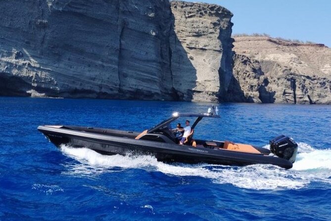 Santorini Caldera: Private Cruise with Speed Boat & Open Bar - A speed-boat caldera tour that actually feels like Santorini