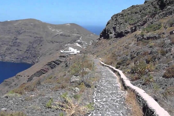 Santorini Caldera Walk Hiking Experience Fira-Oia - Walking the Caldera Rim: Fira to Oia Without the Guesswork