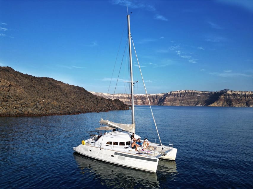 Santorini: Catamaran Cruise with Greek BBQ and Drinks - Mesa Pigadia and the calmer finish before heading back