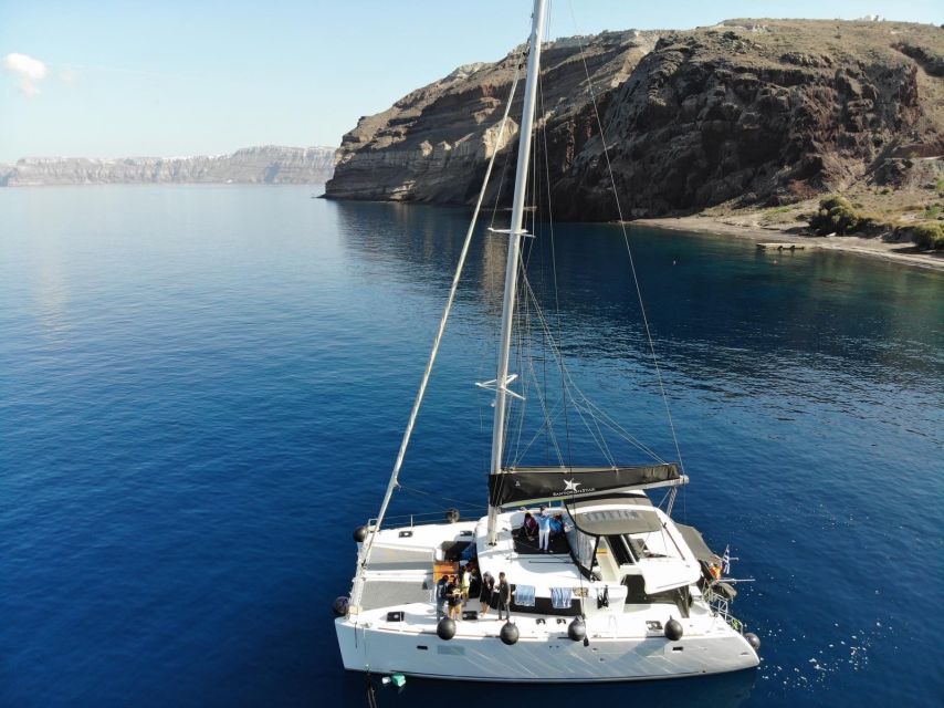 Santorini: Catamaran Cruise with Meal & Open Bar - Thirassia: swimming, snorkeling, and a meal that keeps up with the views