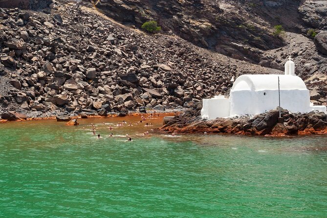 Santorini Classic Catamaran Cruise with BBQ, Drinks and Transfers - The onboard meal: what’s included (and what you can request)