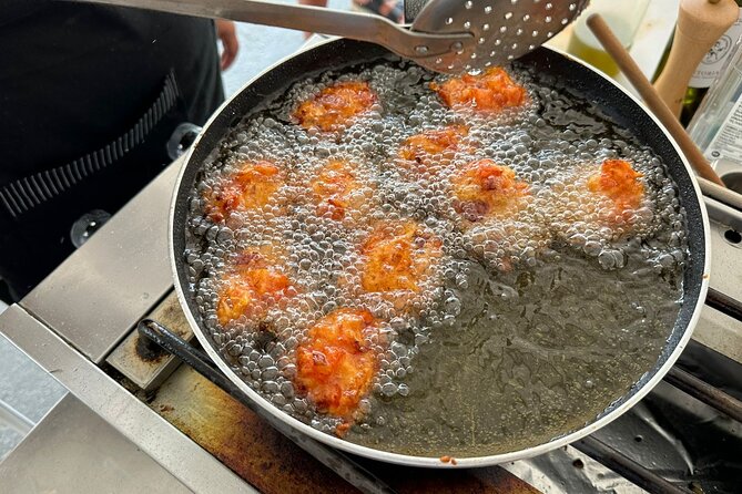 Santorini Cooking Class-2 Wineries: Special Honey Moon Experience - Oia Pickup and a 10:00 Start That Makes Sense