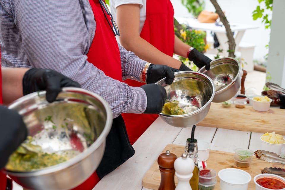 Santorini: Cooking Class with Lunch and Wine Tasting - Cooking on Kamari’s Black Beach: the setting that makes it