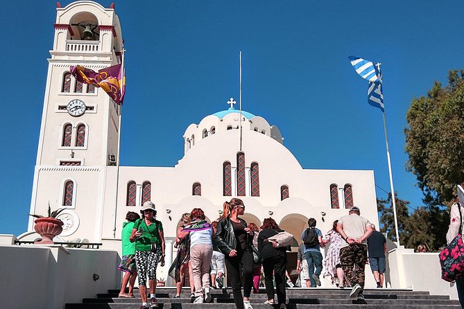 Santorini Day Tour with Sunset in Oia - Oia Free Time and Sunset: How to Work With the Crowds