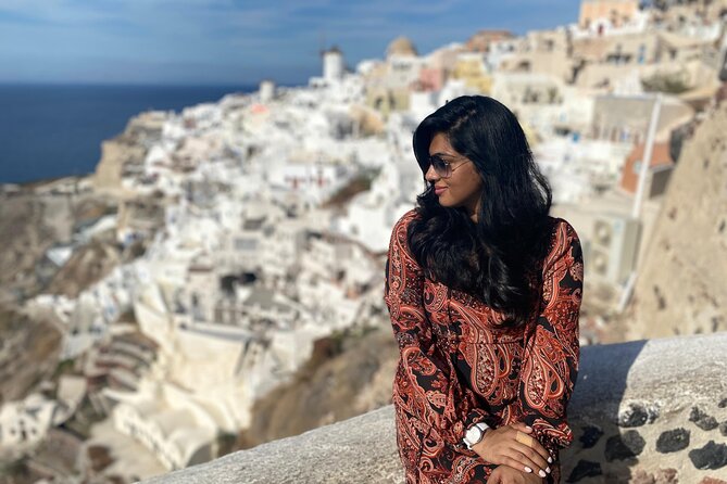 Santorini Discovery Private Custom Tour - Lighthouse and Venetsanos Winery: romance and local wine (optional)