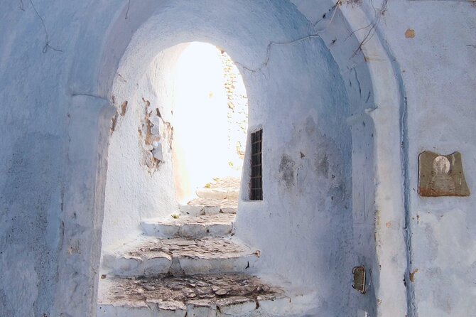Santorini Essentials Half Day Private Sightseeing Tour - Why this 4-hour private loop makes sense in Santorini