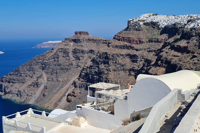 Santorini First-Time Guests Private Tour Sightseeing, excavetions & wine testing - Akrotiri Archaeological Site: Prehistoric Settlement Under Ash (and Frescoes)