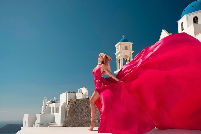 Santorini Flying Dress Experience - Starting in Imerovigli: what your first minutes look like