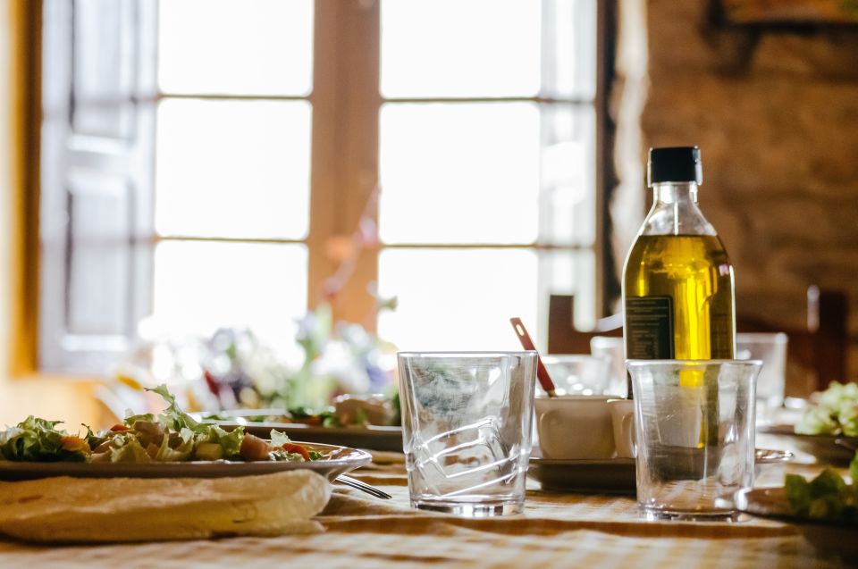 Santorini: Greek Cooking Class with Wine Tasting - Winery stop 1: unlimited tastings, with Assyrtiko and Nykteri in the mix