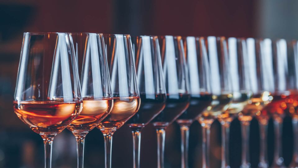 Santorini: Guided Wine Tour with Pickup and Snacks - How pickup, timing, and tastings fit together