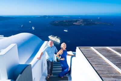 Santorini Highlight Private Tour 4 hours - Chauffeur Comfort: The Air-Conditioned Time Saver