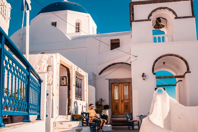 Santorini Highlights Small-Group Tour with Wine Tasting option - Artemis Karamolegos winery tasting: volcanic blends, a vineyard setting, and what the add-on really buys