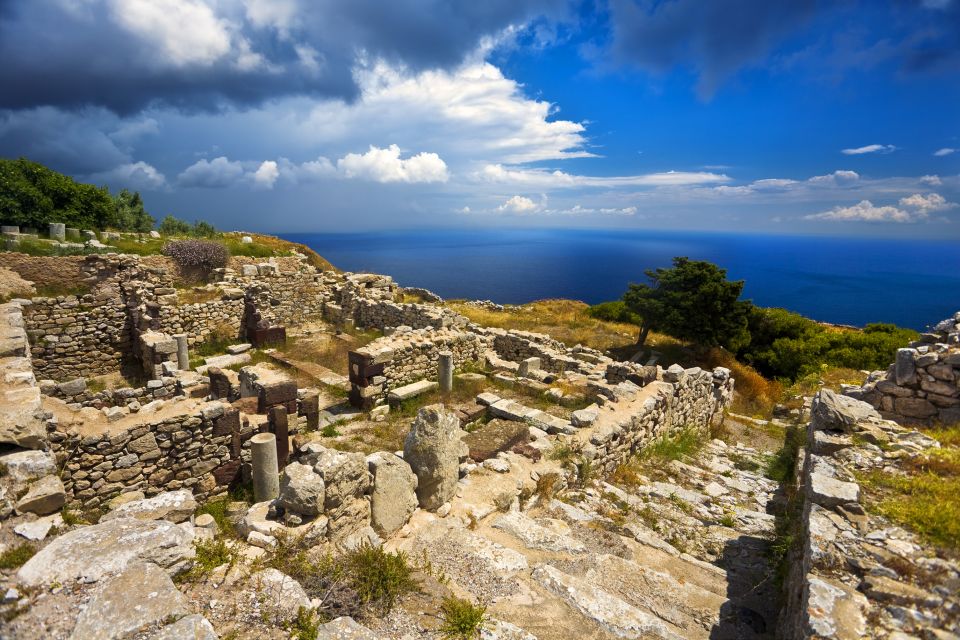 Santorini HISTORY & ARCHEOLOGY Tour (up to 8 guests) - Should you book the Santorini History & Archaeology Tour?