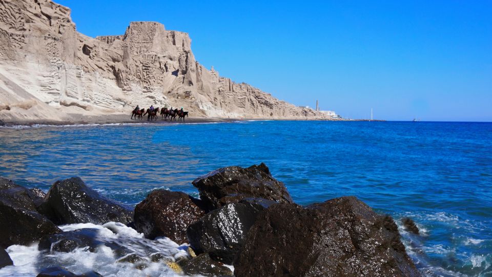 Santorini: Horseback Riding Tour on the Beach - Timing, heat, and weather: when your departure time might shift