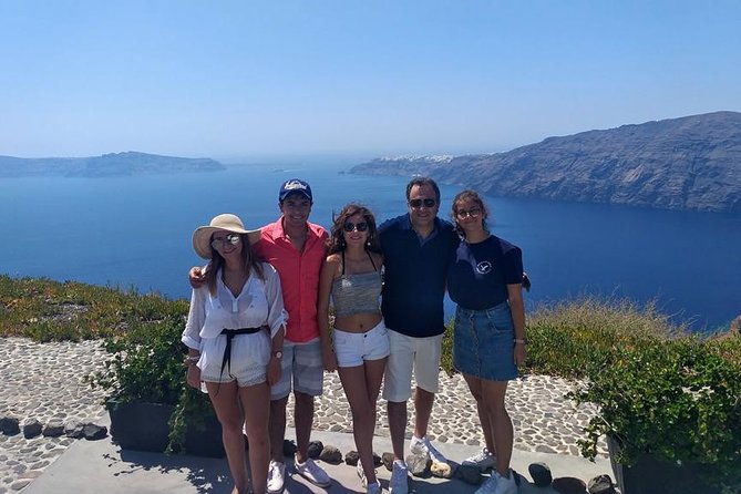 Santorini in 5 Hours: Oia, Traditional Villages, Black Beach - A Tight 5-Hour Plan for Santorini’s Biggest Hits