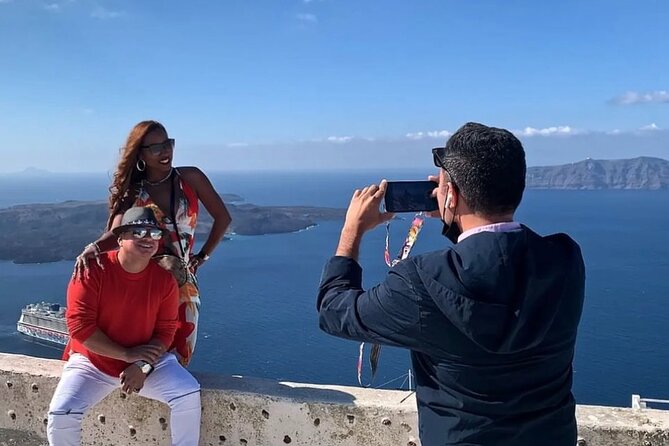 Santorini in 5 Hours: Oia, Traditional Villages, Black Beach - Megalochori’s Traditional Streets and the Vineyard Surroundings