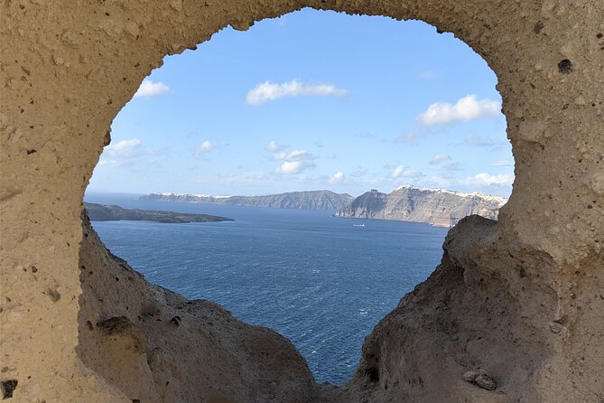 Santorini Instagram and TikTok Photo Spots Private Tour - Perissa Black Sand Beach finish: black sand photos and nearby meal options