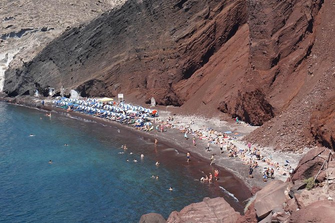 Santorini local private tour for small group - The guide factor: why people keep praising the planning