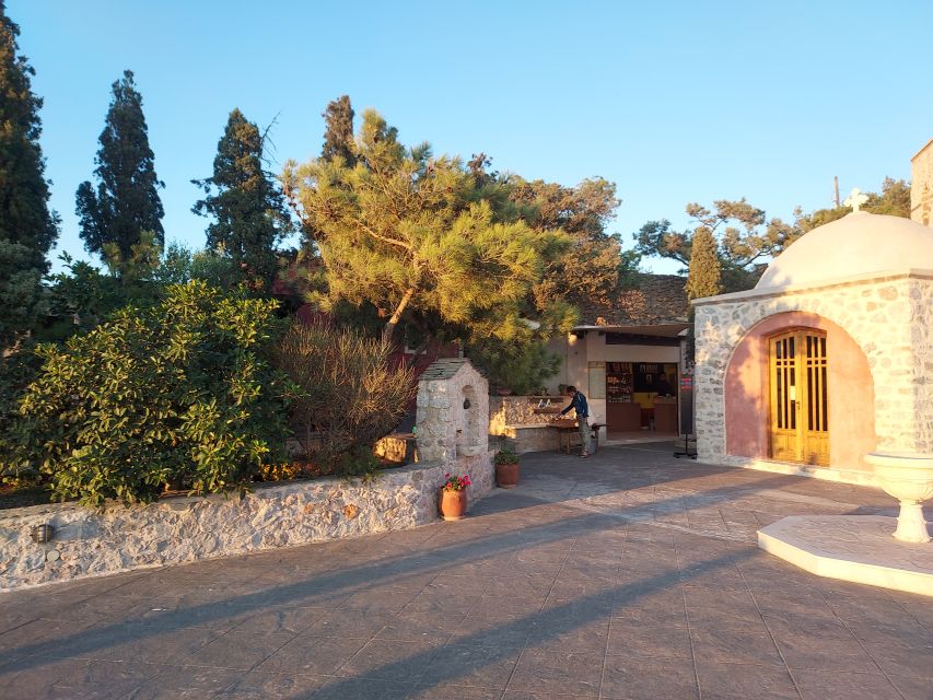 Santorini: Lost Atlantis, Beaches & Wine Tasting Tour - Lost Atlantis Museum 9D: why the timing matters