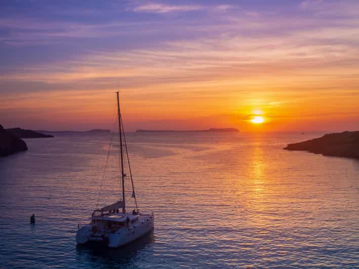 Santorini: Luxury Sunset Cruise with Dinner, BBQ, and Drinks - Red Beach, White Beach, and Indian Rocks: the scenery you came for