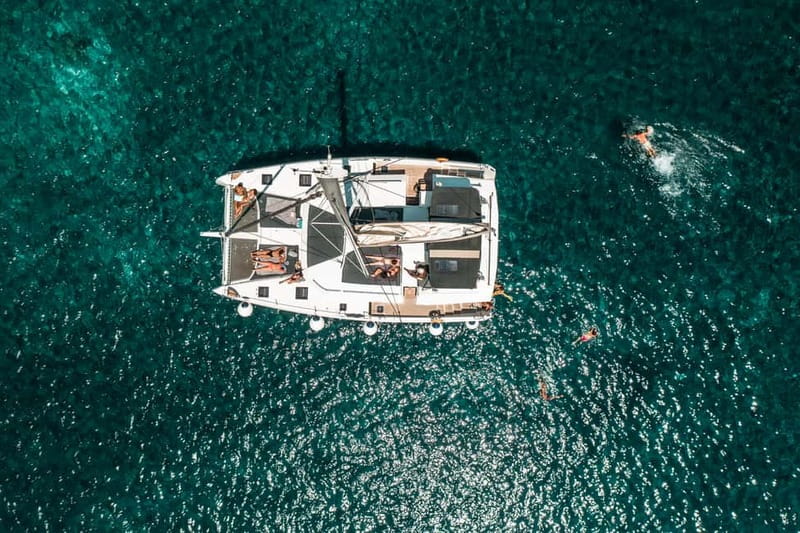 Santorini: Majestic Catamaran Cruise with Meal and Drinks - Key things I’d clock before you go