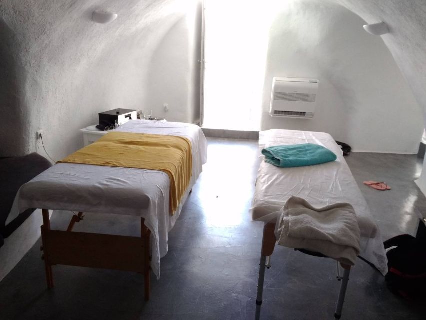 Santorini: Mobile Couples Massage at Your Private Villa - Key things to know before you book