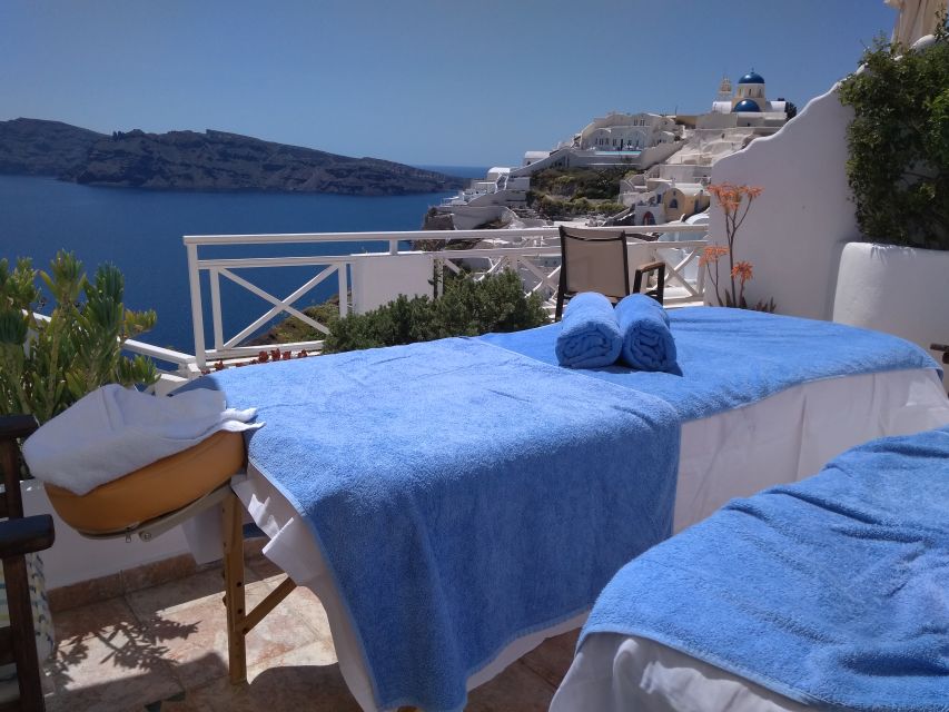 Santorini: Mobile Couples Massage at Your Private Villa - Should you book this mobile couples massage in Santorini?