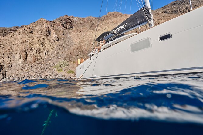 Santorini Oia: Caldera Luxury Day Cruise with BBQ & Drinks - Who this cruise suits best