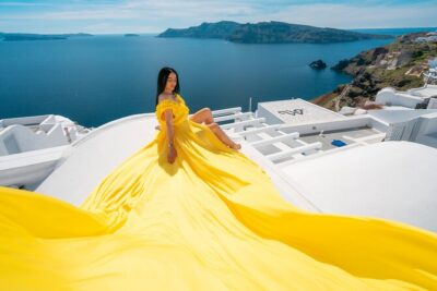 Santorini Oia: Private Flying Dress Photoshoot - Where You Meet: Simple Start, No Pickup
