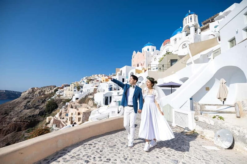 Santorini: Photo Tour With Professional Photographer - Price and value: why this is worth it for the right traveler